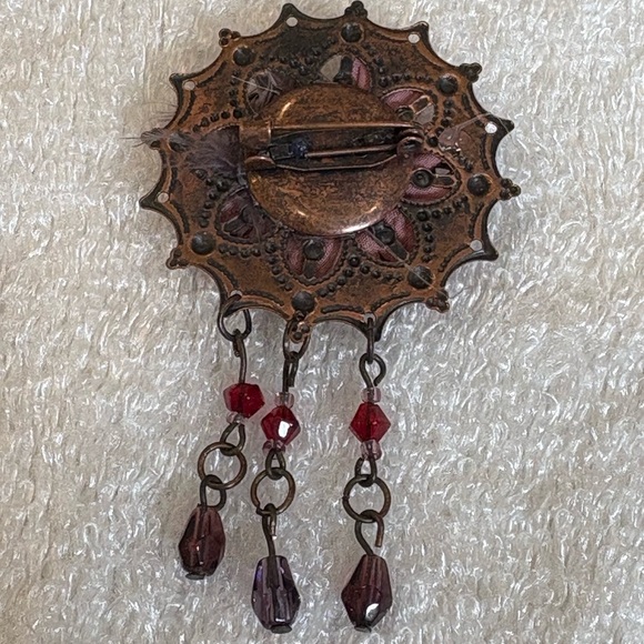 Ornate Antiqued Metal Sparkling Brooch Pin Unisex - Picture 6 of 9